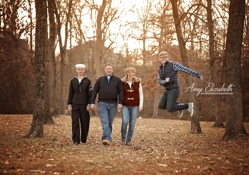 Home for Christmas Family Session – St Louis Missouri