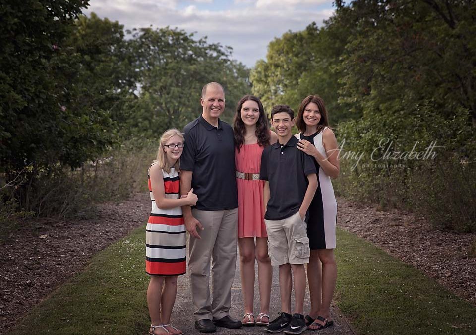 Iowa Family Portraits at Queeny Park – St Louis Missouri