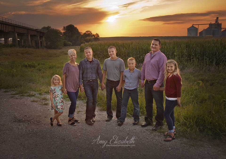 Iowa Family Session in Manning – St. Louis Photographer
