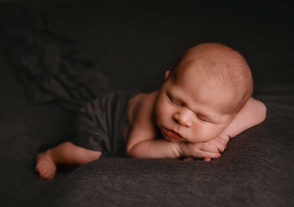 Preparing for a Posed Newborn Session – St. Louis Photographer