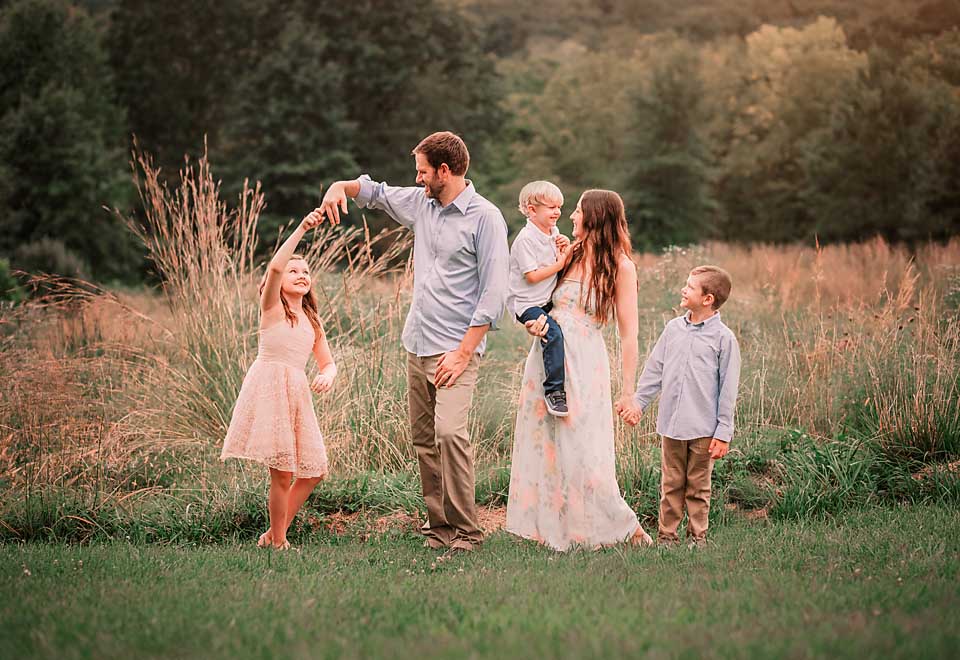 Queeny Park Family Session – St. Louis Photographer