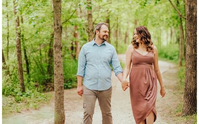 Mastodon State Park Spring Engagement Session – St. Louis Photographer