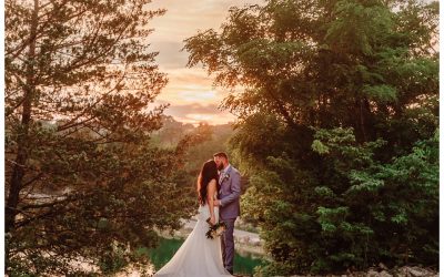 A Sunset Bluffs Wedding – St. Louis Photographer