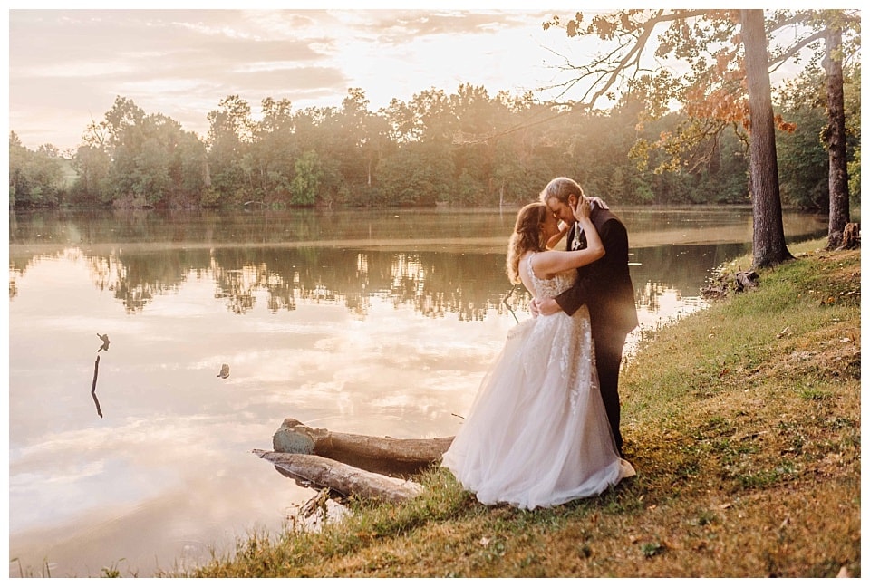 Jess and Nick’s Oak Valley Golf Course & Resort Wedding – St. Louis Photographer