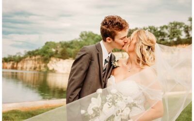 A Sunset Bluffs Wedding – St. Louis Photographer