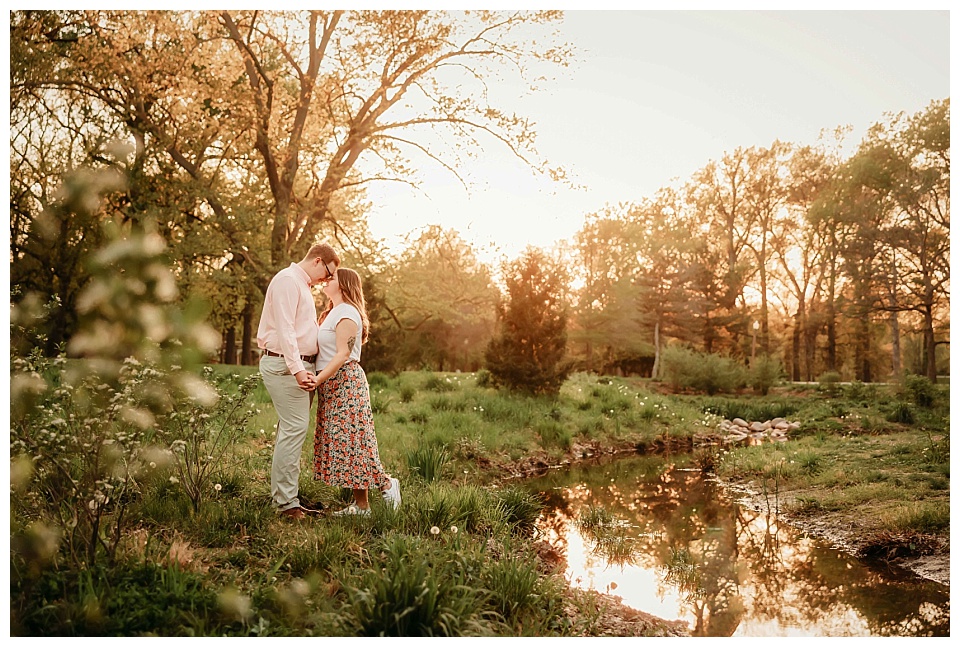 St. Louis spring engagement session