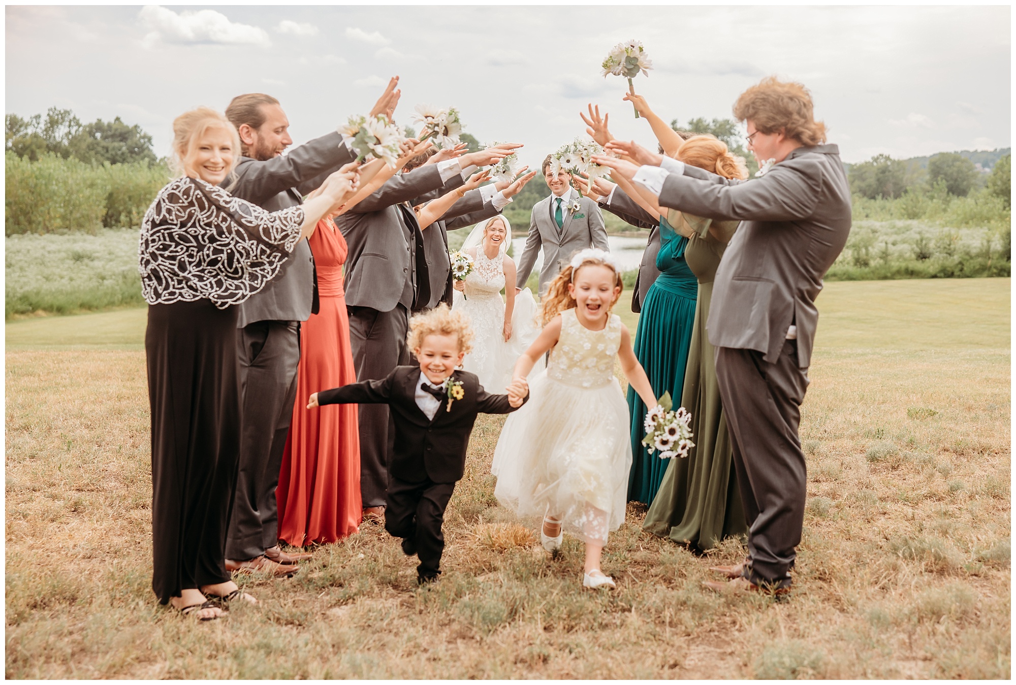 St. Louis wedding photographer near me