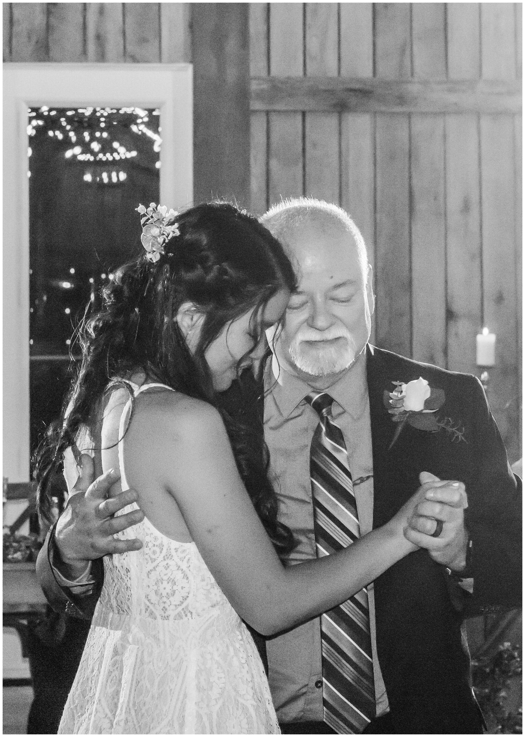 St. Louis wedding photographer near me