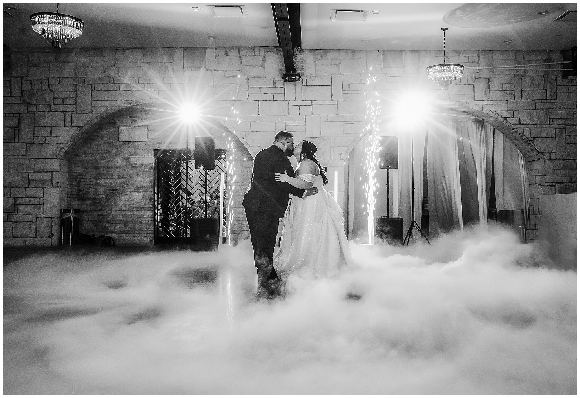 St. Louis wedding photographer near me