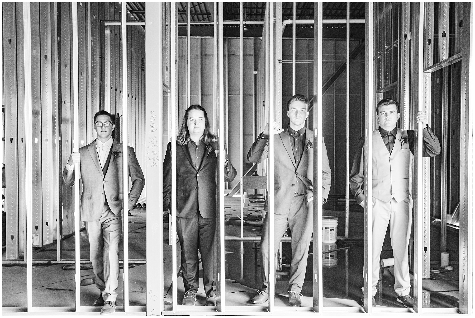 St. Louis wedding photographer near me