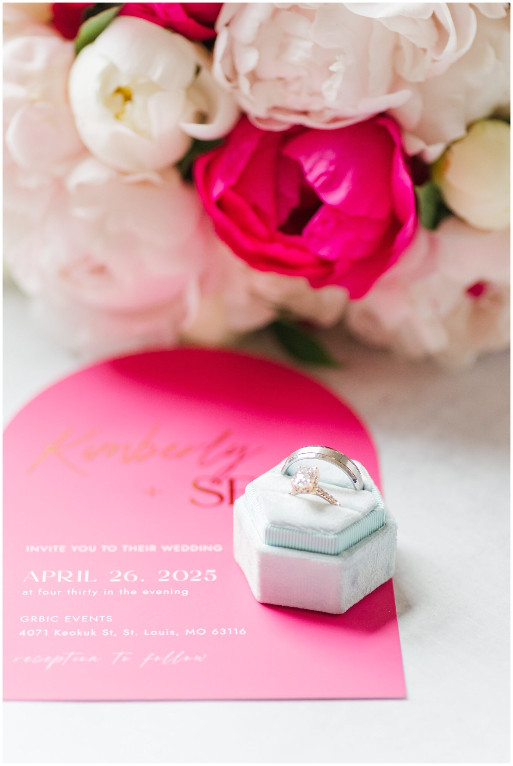 St. Louis wedding photographer near me