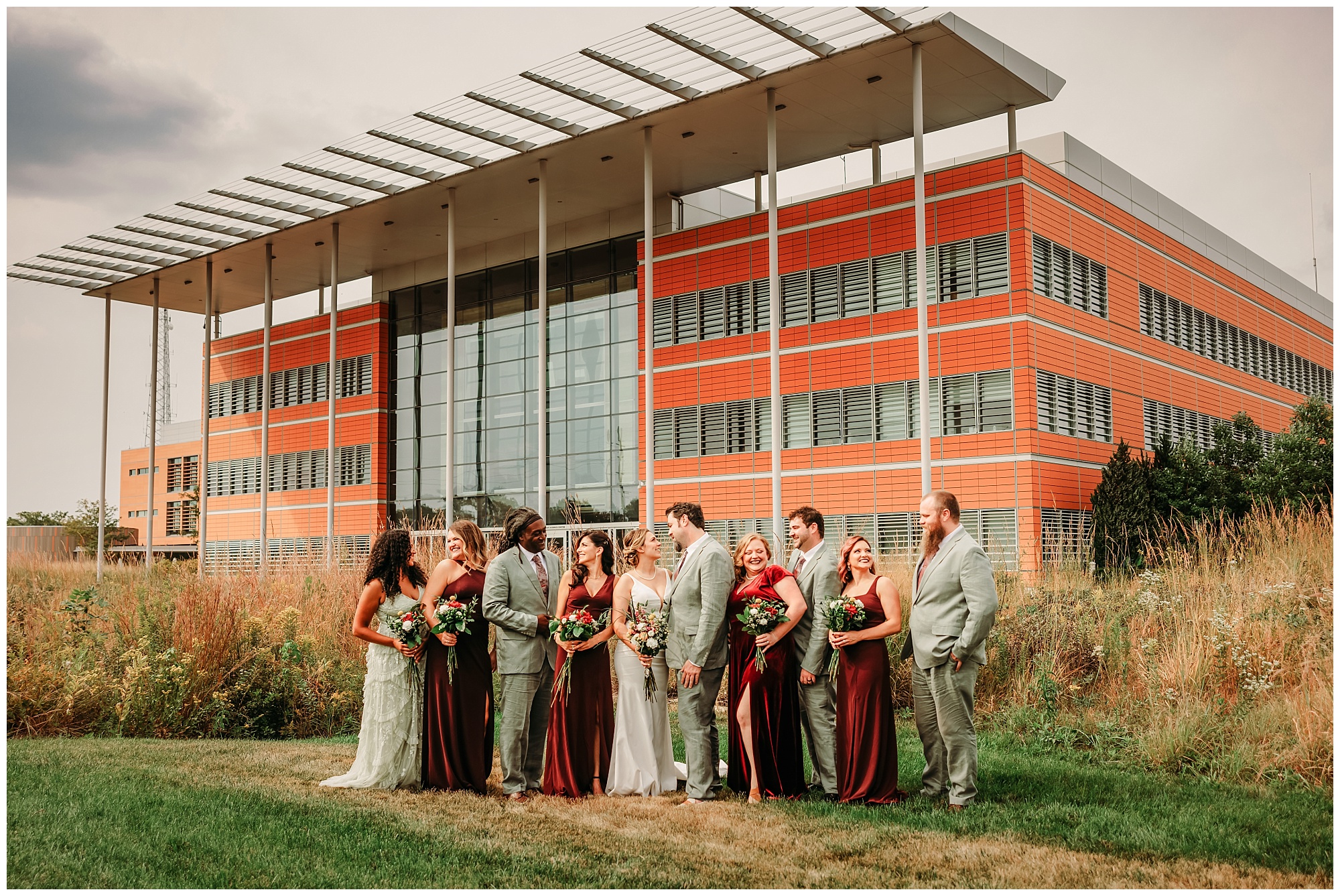 St. Louis wedding photographer near me