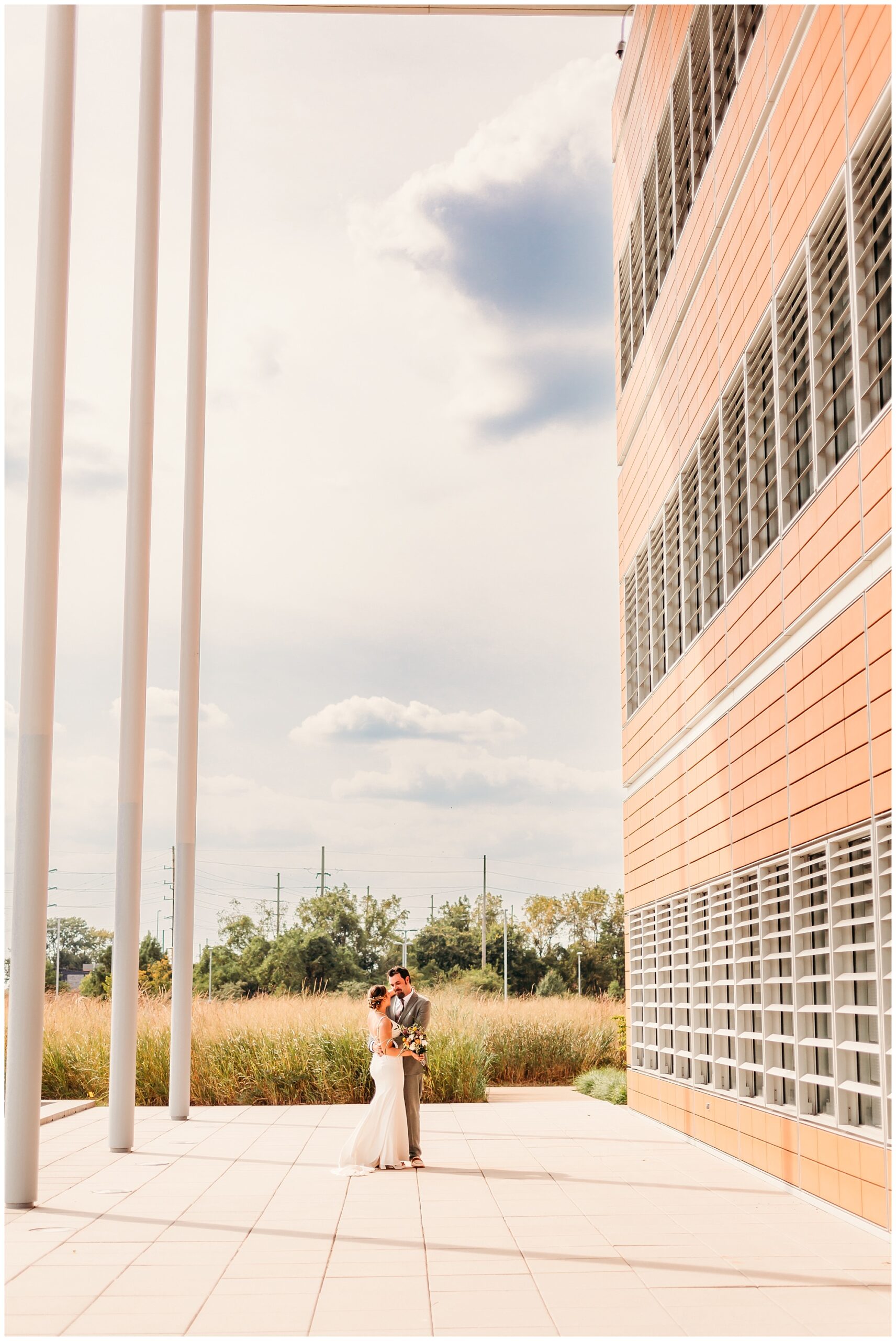 St. Louis wedding photographer near me