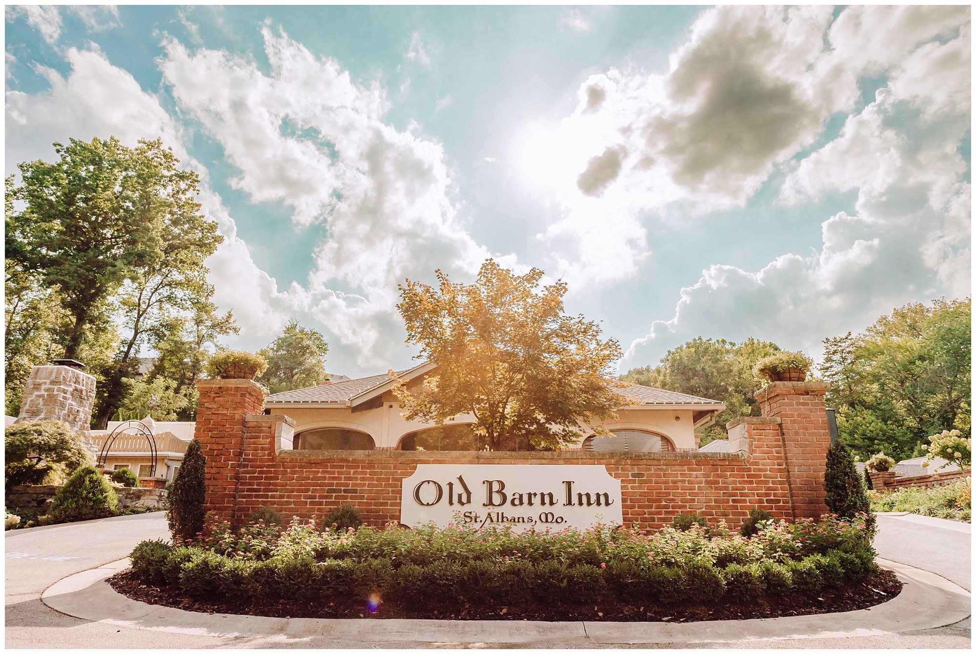 St. Louis wedding photographer near me